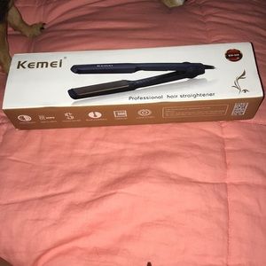 Professional hair Straightener.